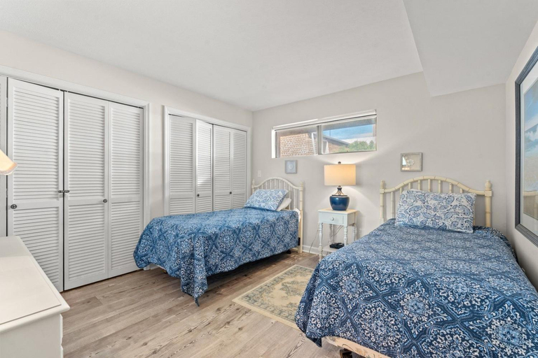 Bedroom 3, Anchorage II 113, Horry