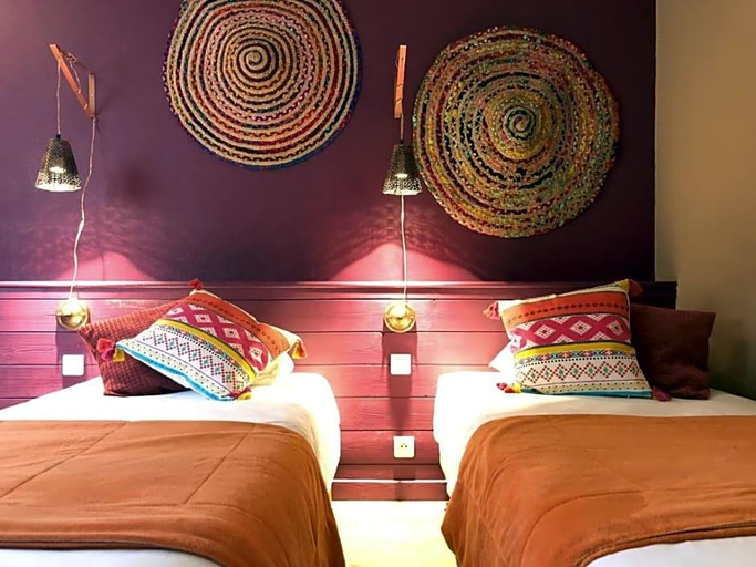 Bedroom 3, Logis Hotel Burnichon, Rhône