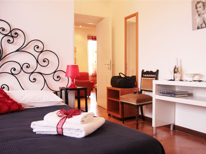 Bedroom 2, enjoy vatican, Rome