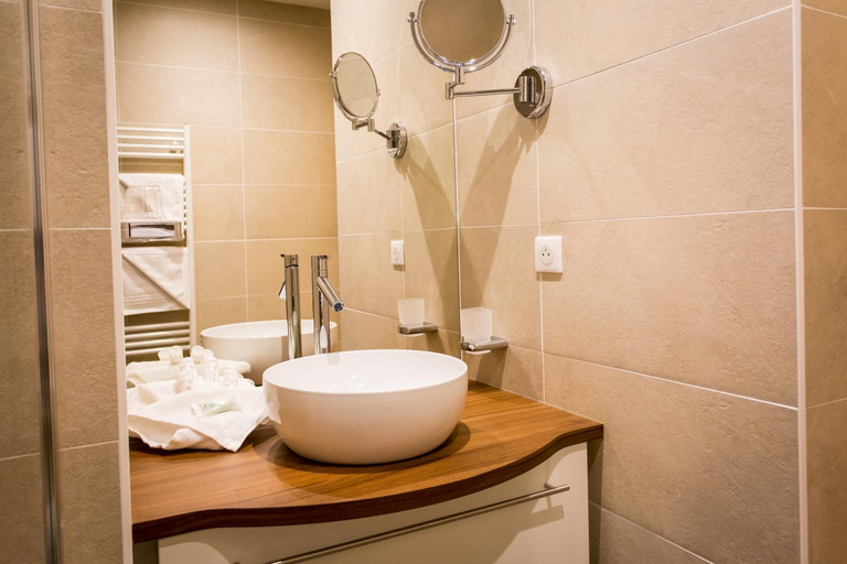 Bathroom 4, Hotel Restaurant Mont Champ Du Feu, Bas-Rhin
