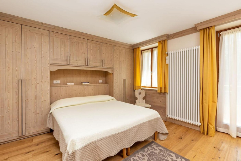 Bedroom 3, Pontechiesa, Belluno