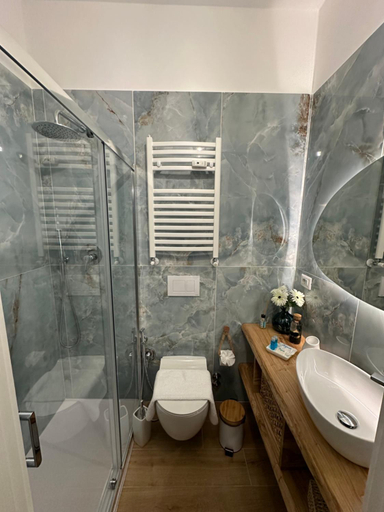 Bathroom 2, Due Mari Suites - Fiera Milano & Portello, Milano