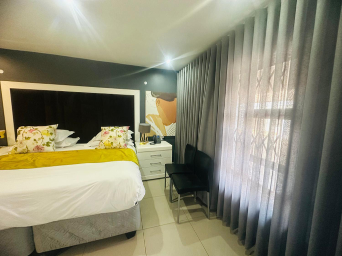 Bedroom 2, 1 OAK Resort, Vhembe