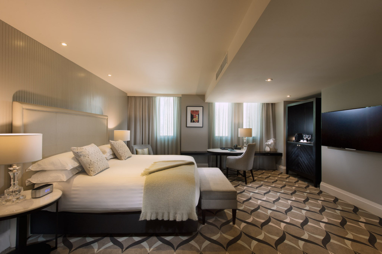 Bedroom 2, MAYFAIR HOTEL ADELAIDE by IHG, Adelaide