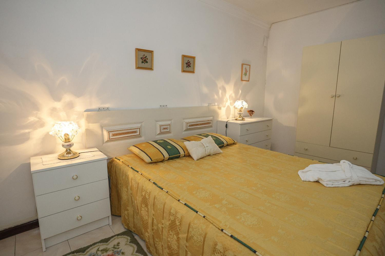 Bedroom 2, Casa Aguarela, Seia