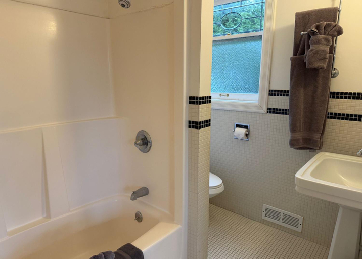 Bathroom 3, The Edenwild Boutique Inn, San Juan