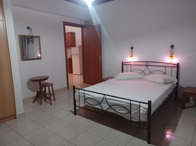Bedroom 1, Tassos & Marios Apartments II, Ionian Islands