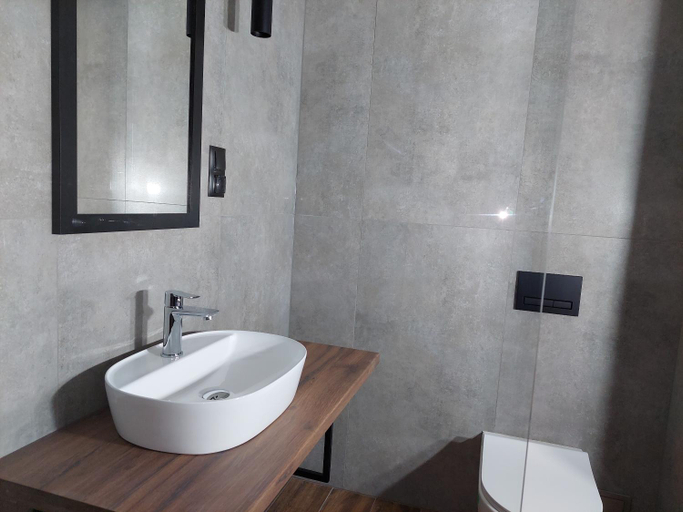 Bathroom 4, Flaming Chabrowy Budynek B, Słupsk