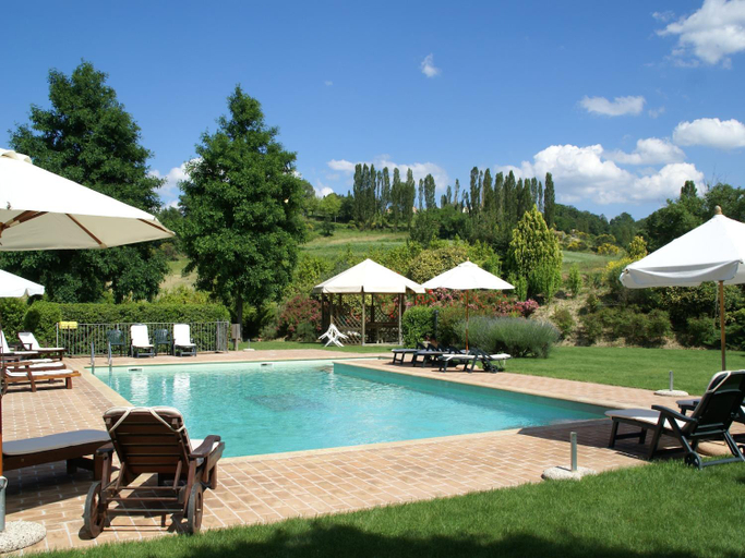 Sport & Beauty 4, Holiday Home in Montone with Pool Terrace, Perugia