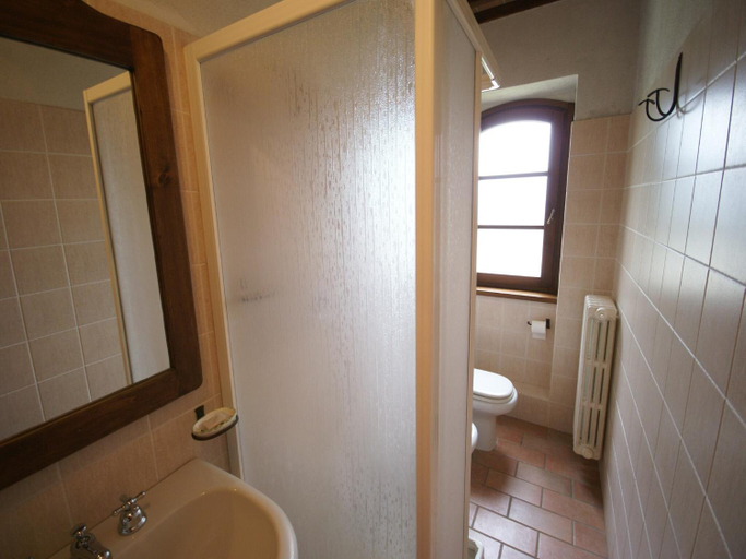 Bathroom 3, Holiday Home in Montone with Pool Terrace, Perugia