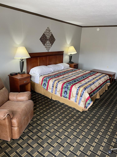 Bedroom 2, Bedford Inn, Beckham