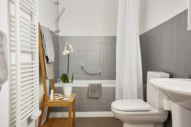 Bathroom 3, Hotel The Originals Le Cise, Somme