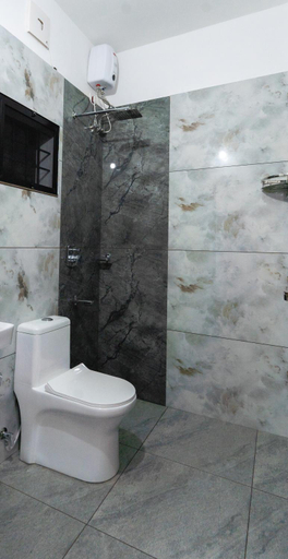 Bathroom 3, Greenview Royal Stay , Ernakulam