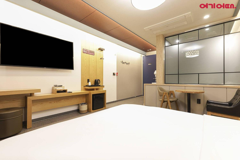 Bedroom 3, Jinju KAI Hotel, Jinju