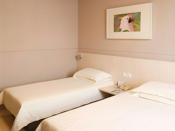 Bedroom 2, Jinjiang Inn Yueyang Railway Station, Yueyang