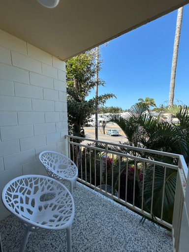 Others 3, Endeavour Inn Emu Park, Livingstone - Pt B