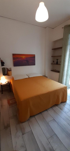 Bedroom 2, Comeacasa, Salerno