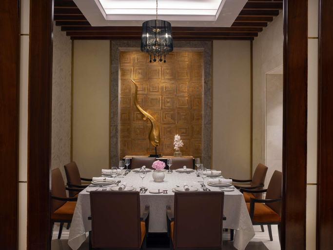 Food & Drinks 5, Raffles Makkah Palace, Makkah