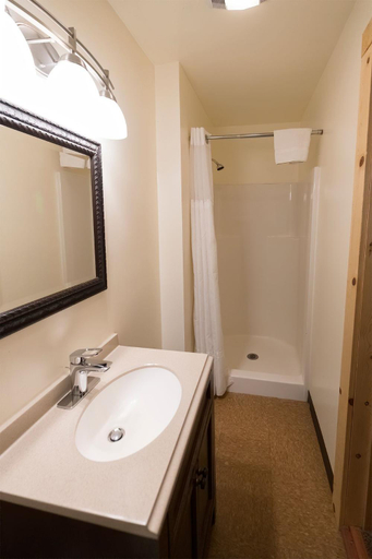Bathroom 2, McKinley Creekside Cabins, Denali