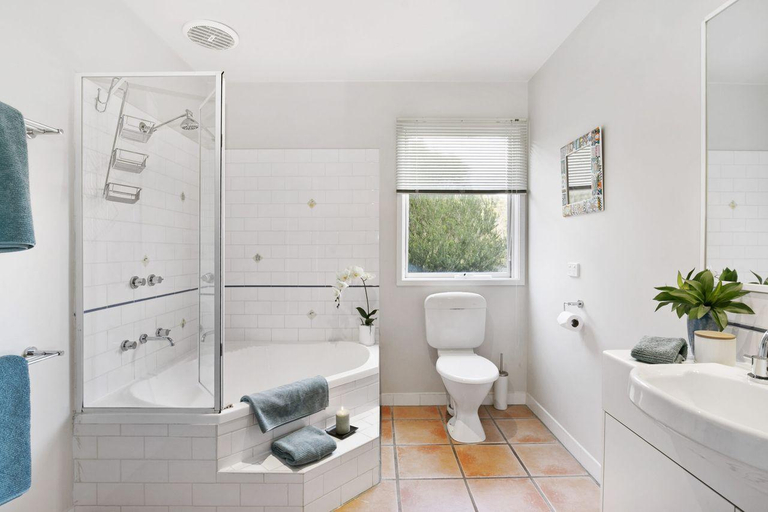 Bathroom 4, Dunescape, Melbourne