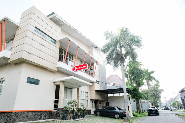Others 4, RedDoorz near UNESA Citraland Surabaya, Surabaya