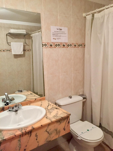 Bathroom, Casa Emilio, Valencia