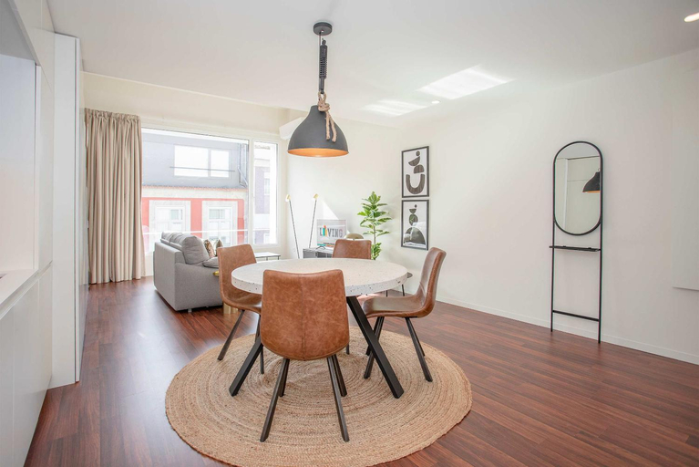 2, Liiiving in Porto - Luxury Gallery Apartment II, Porto