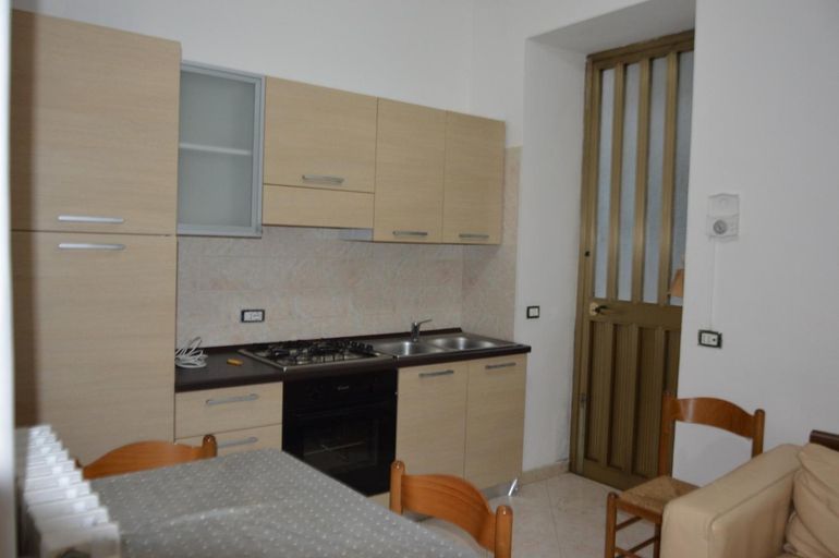 Others 4, Station's Room, Avellino