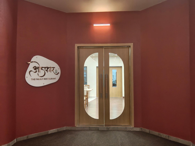 Restaurant 5, V Club Bhuj, Kachchh