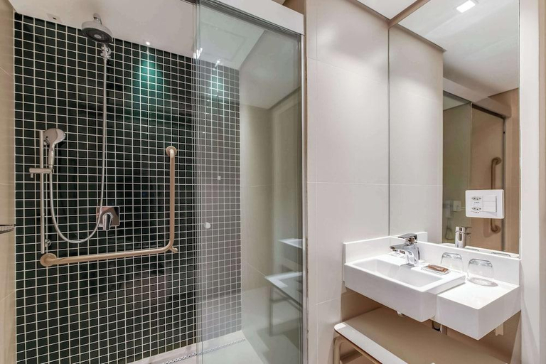 Bathroom 5, Radisson Paulista Sao Paulo, São Paulo