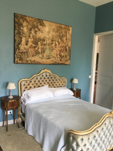 Bedroom 4, Chateau des Fouilloux, Charente