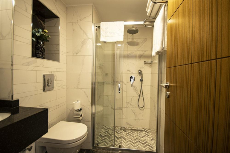 Bathroom 4, Eliza Hotel, Fatih