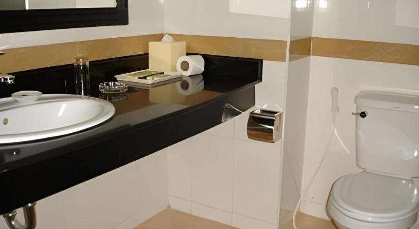 Bathroom 4, Casa Boutique Hotel, Phnom Penh