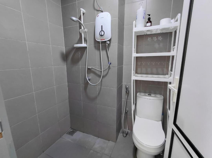 Bathroom, Inspired Homes @ Summer Suite, Kuala Lumpur