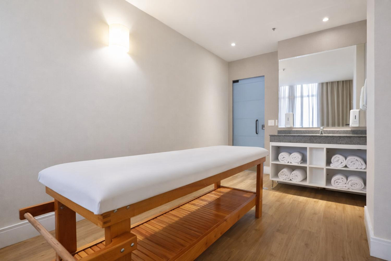 Bedroom 3, Alameda Lorena no Jardins com 2 Suites & Piscina, São Paulo
