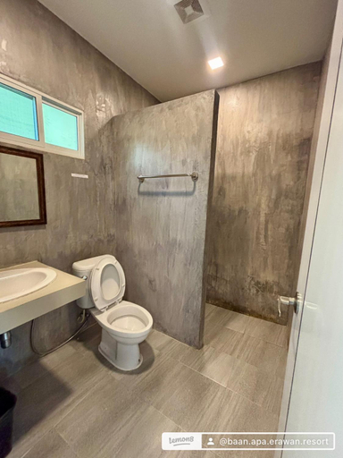 Bathroom 3, Baan Apa Erawan Resort, Muang Kanchanaburi