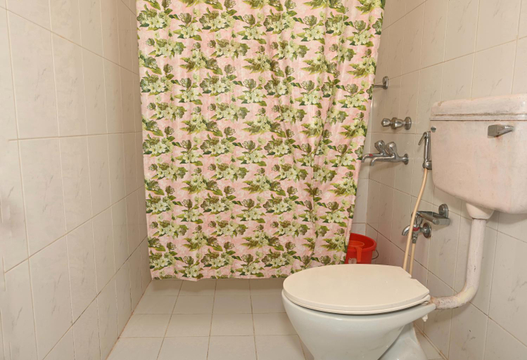 Bathroom 3, Libton Manor, North Goa
