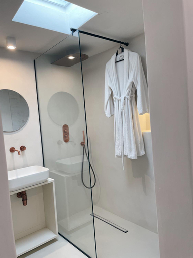 Bathroom 3, BORGANTHIA - IL CHIOSTRO DEI MEDICI, Bari