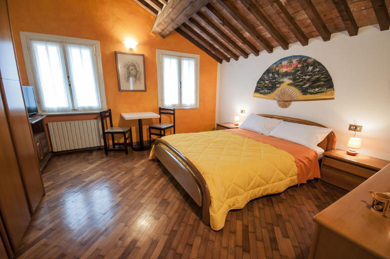 Bedroom 2, B&B Un mondo a Colori, Ferrara