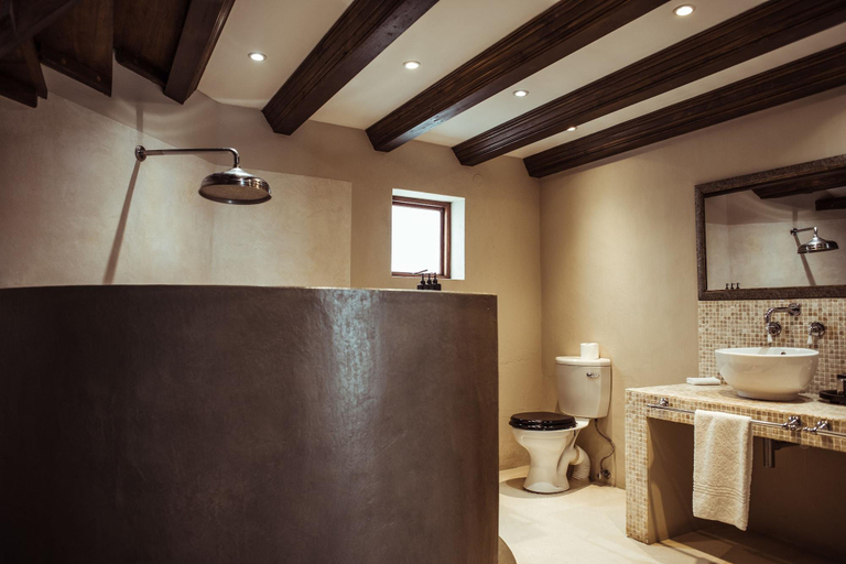 Bathroom 4, The Iris Boutique Hotel, Walvisbay Urban