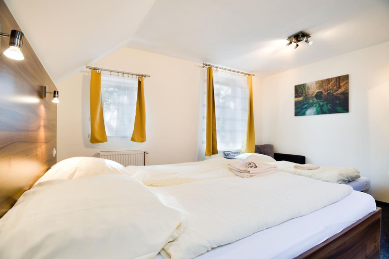Bedroom 4, Vila Vlci Hora, Děčín