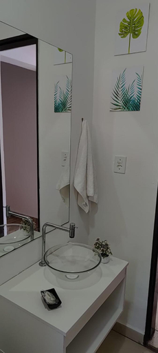 Bathroom 3, POUSADA PE NA TERRA EM GUARAREMA, Guaratinguetá
