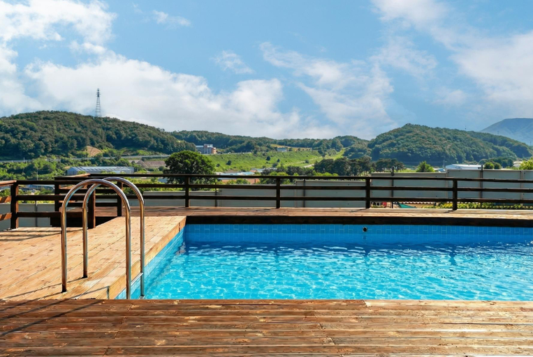 4, Gyeongju Paradise Private Pool Villa, Gyeongju