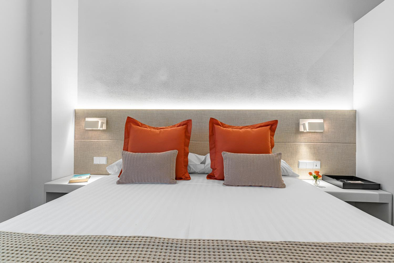 Bedroom 3, Aparthotel Acacia Suites, Barcelona