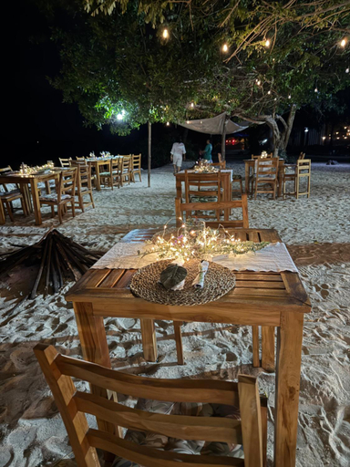 Food & Drinks 4, Thani Ecobeach Baru, Cartagena de Indias