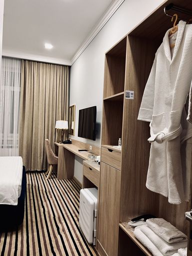 Bedroom 4, Bristol Hotel Tashkent, Tashkent City