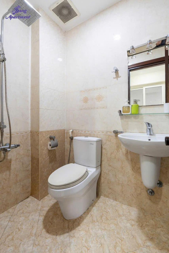 Bathroom 2, SONG APARTMENT 1, District 7