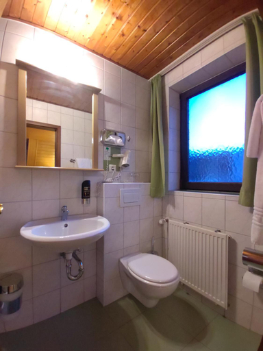 Bathroom 4, Smart-Inn, Erlangen