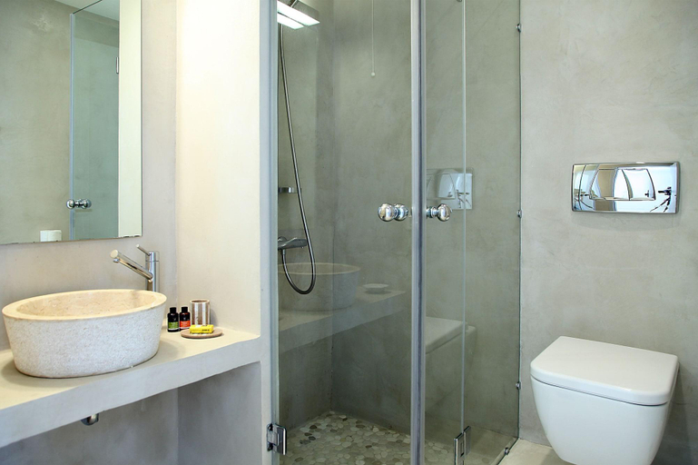 Bathroom 4, Skyros Ammos Hotel, Central Greece