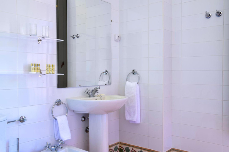 Bathroom 5, Hotel Termal - Monchique, Monchique